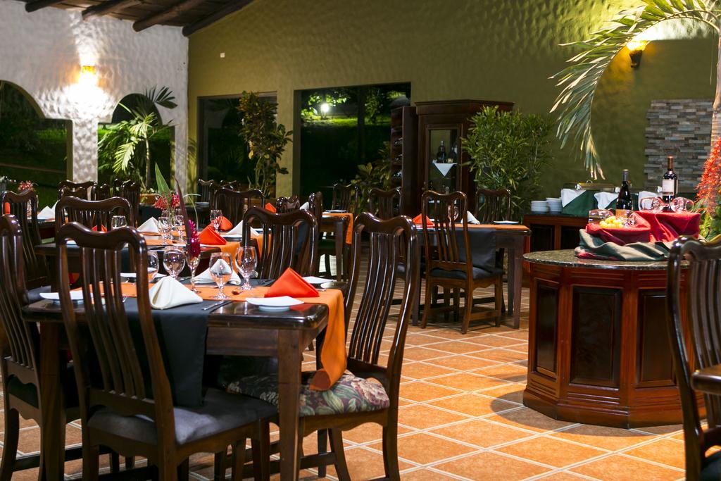 Mountain Paradise Lodge *