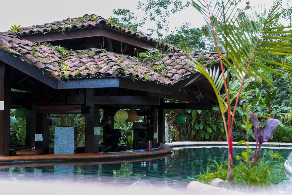 Mountain Paradise Lodge *