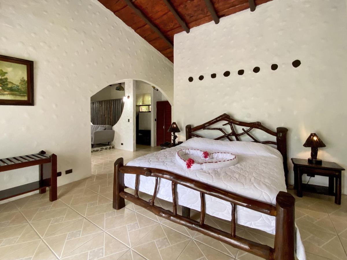 Mountain Paradise Lodge *